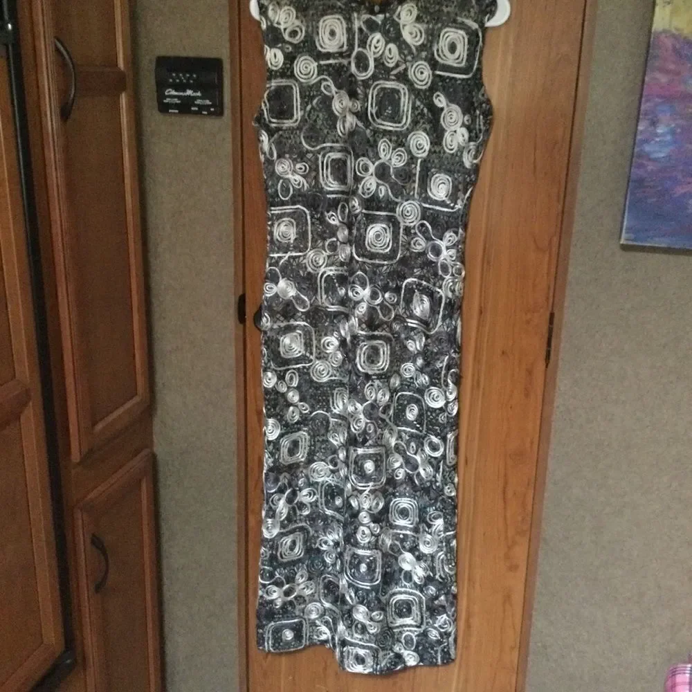 NWOT DeCordon Brand Women’s M Soutache Dress